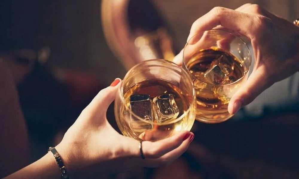 Σοκ στην Κρήτη: 13χρονη στο νοσοκομείο-Λιποθύμισε από το πολύ αλκοόλ